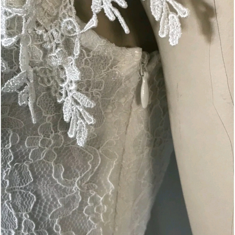Wedding Dress - Picture 6 of 7